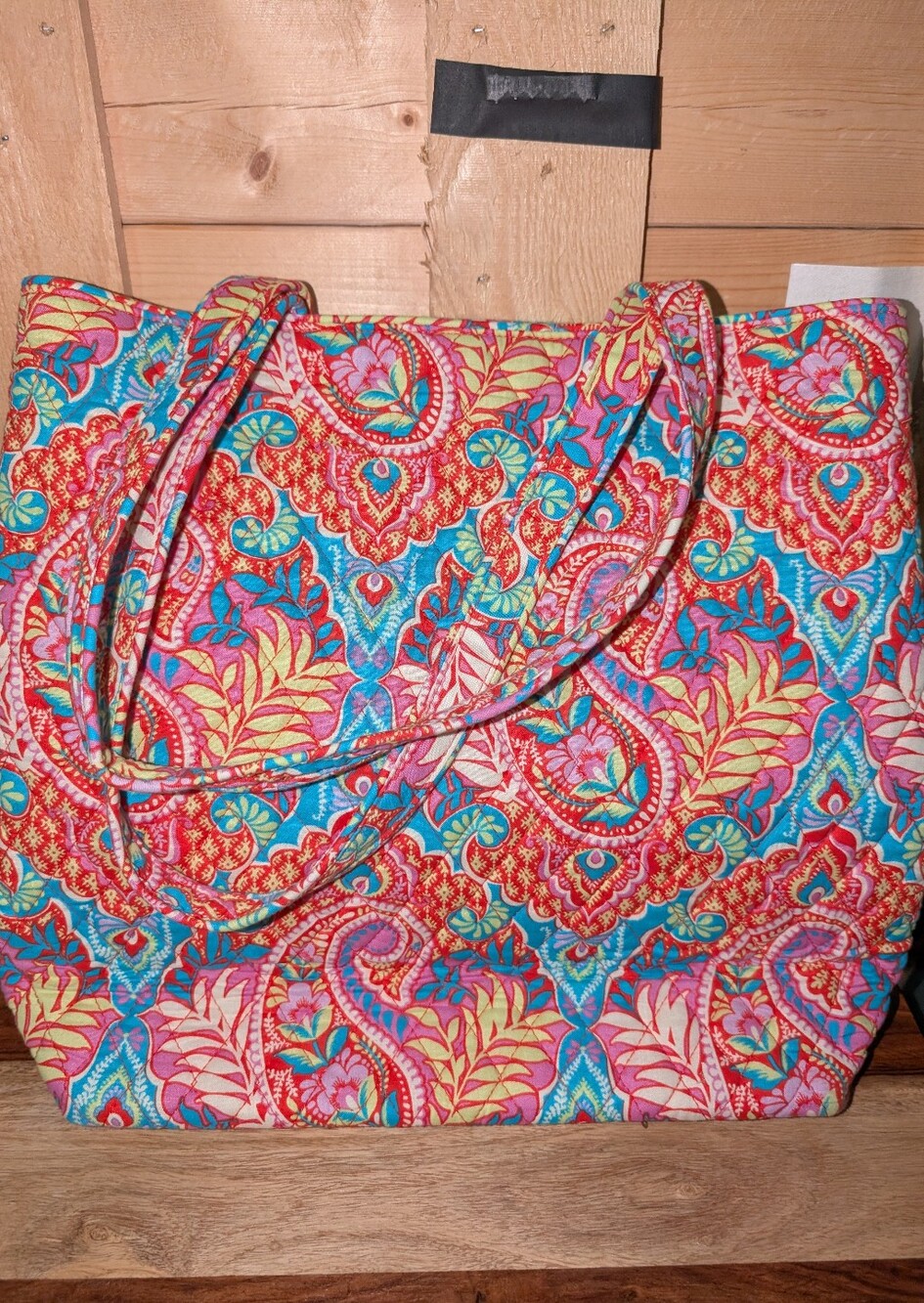 Vera Bradley Mandy Womens Purse-Handbag Paisley in Paradise Colorful